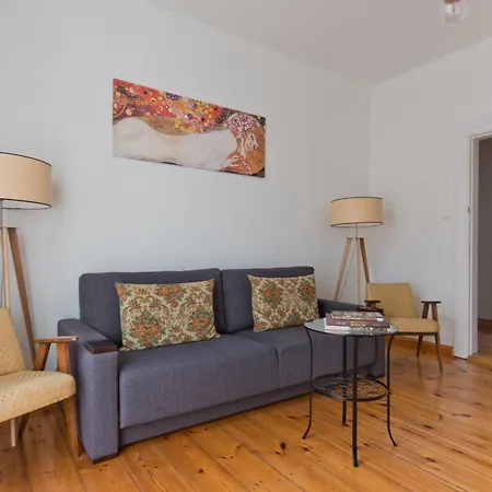 Imperial - Moderna アパート *