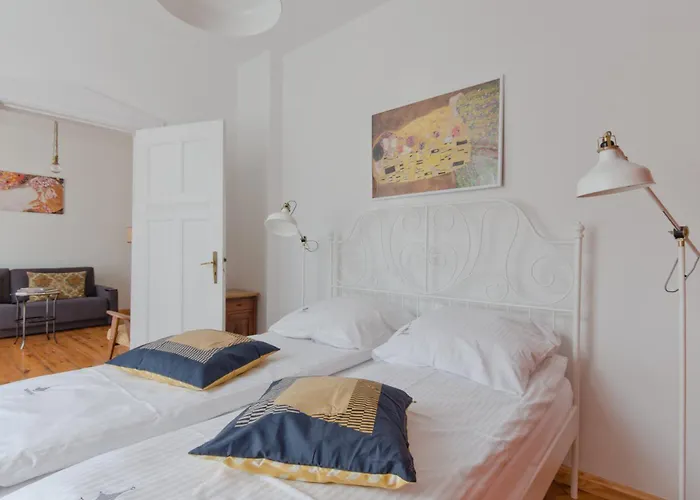 Imperial - Moderna דירה